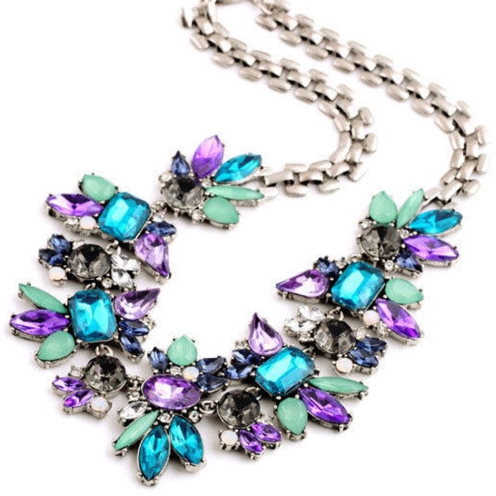 NEW!💙💎💜GORGEOUS! STATEMENT NECKLACE!💜💎💙LOVE! - Picture 5 of 8